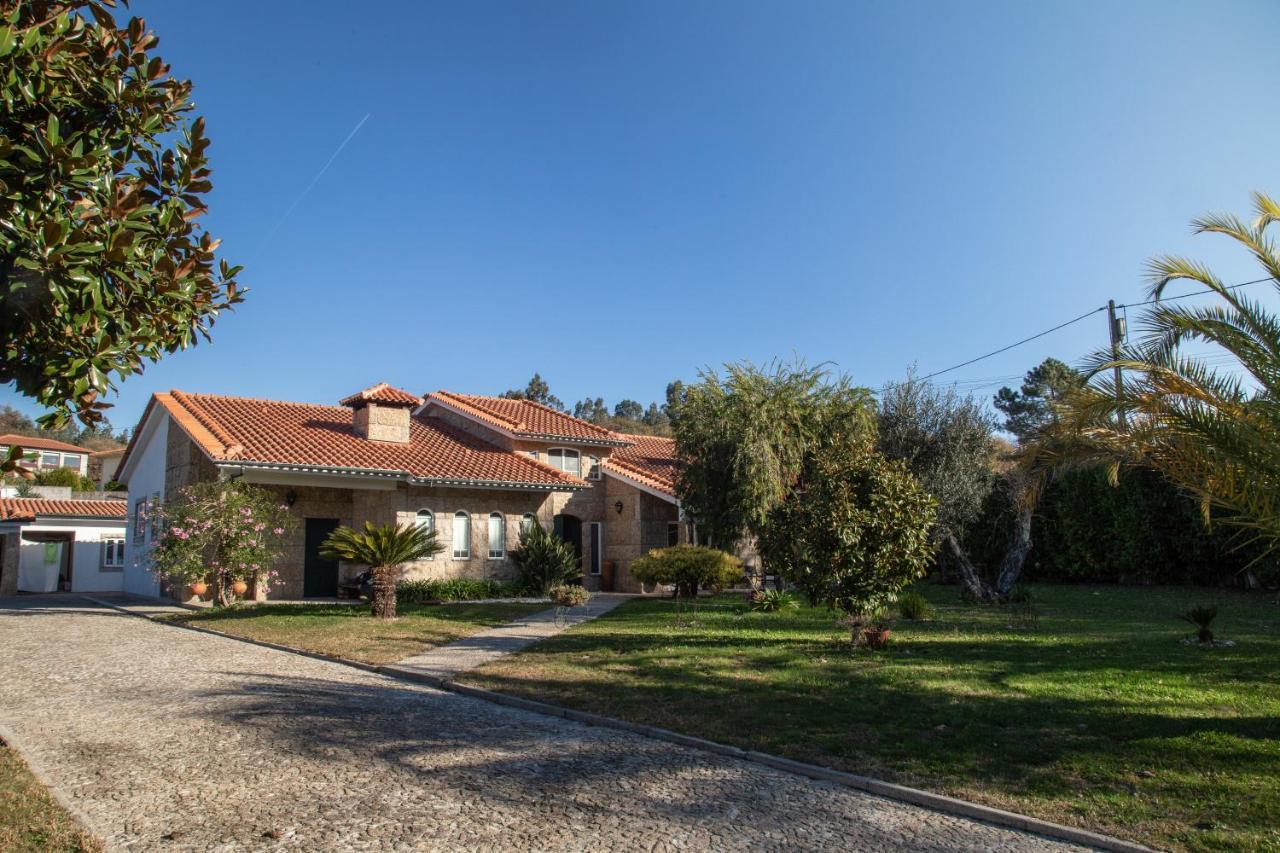 The Oak'S Wolf-Country House Fafe Exterior photo